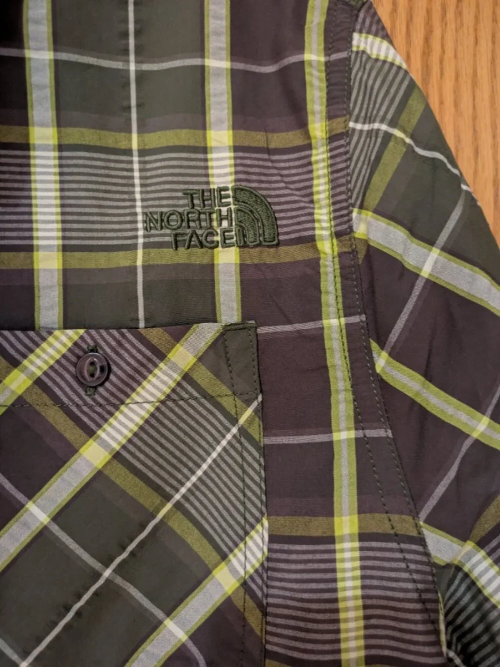Men's The North Face Green Plaid Large NWT